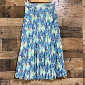 Beautifully Accordion Peacock Color Floral Skirt